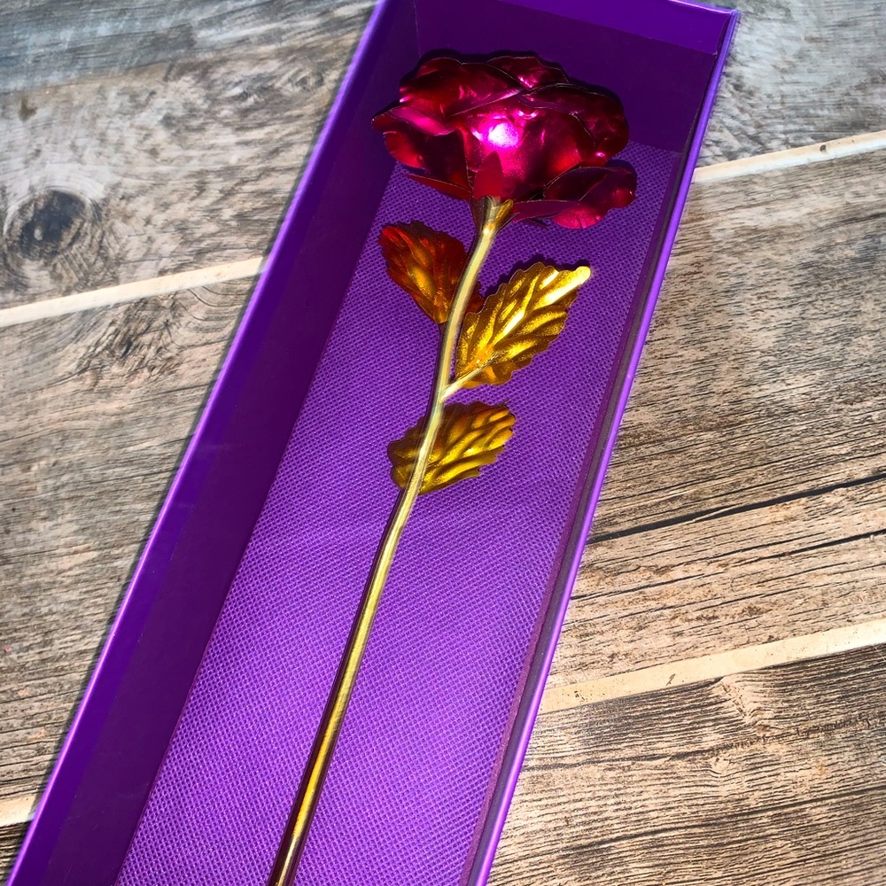 Gold rose